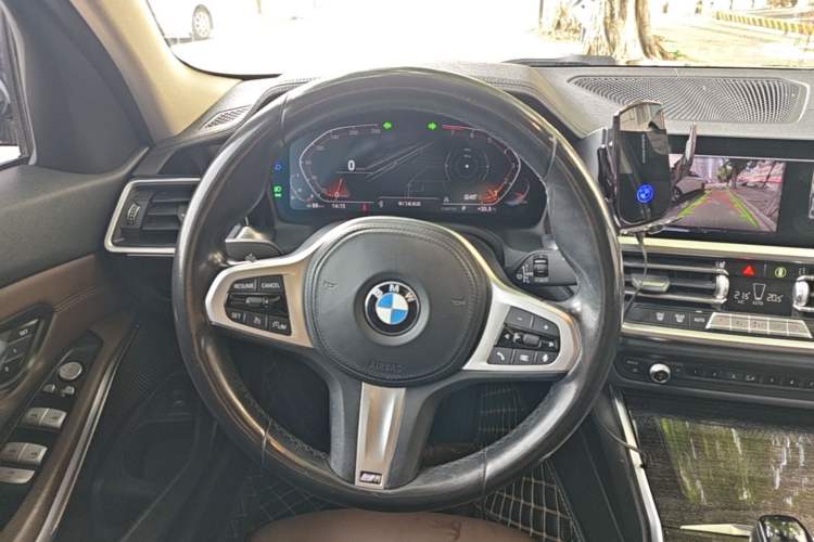 Used BMW 3 Series 2022 325Li M Sport Package Steering Wheel