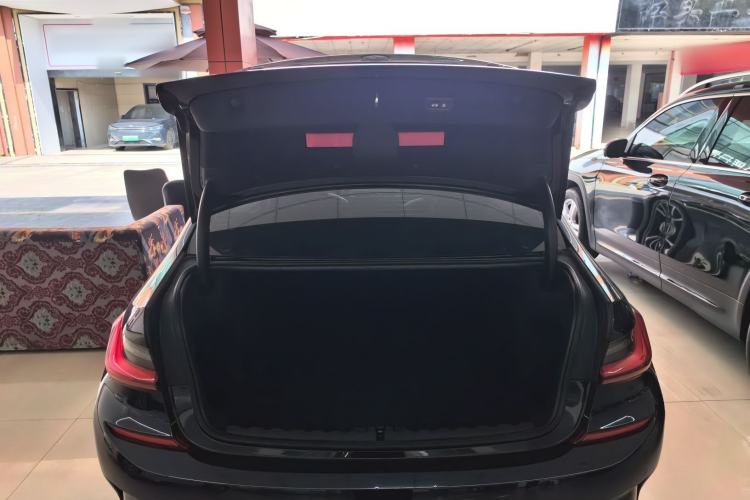 Used BMW 3 Series 2022 325Li M Sport Package Trunk
