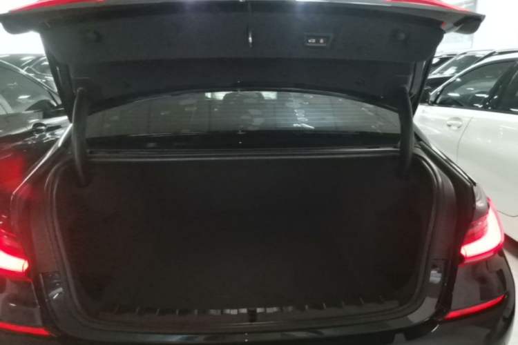 Used BMW 3 Series 2022 325Li M Sport Package Trunk