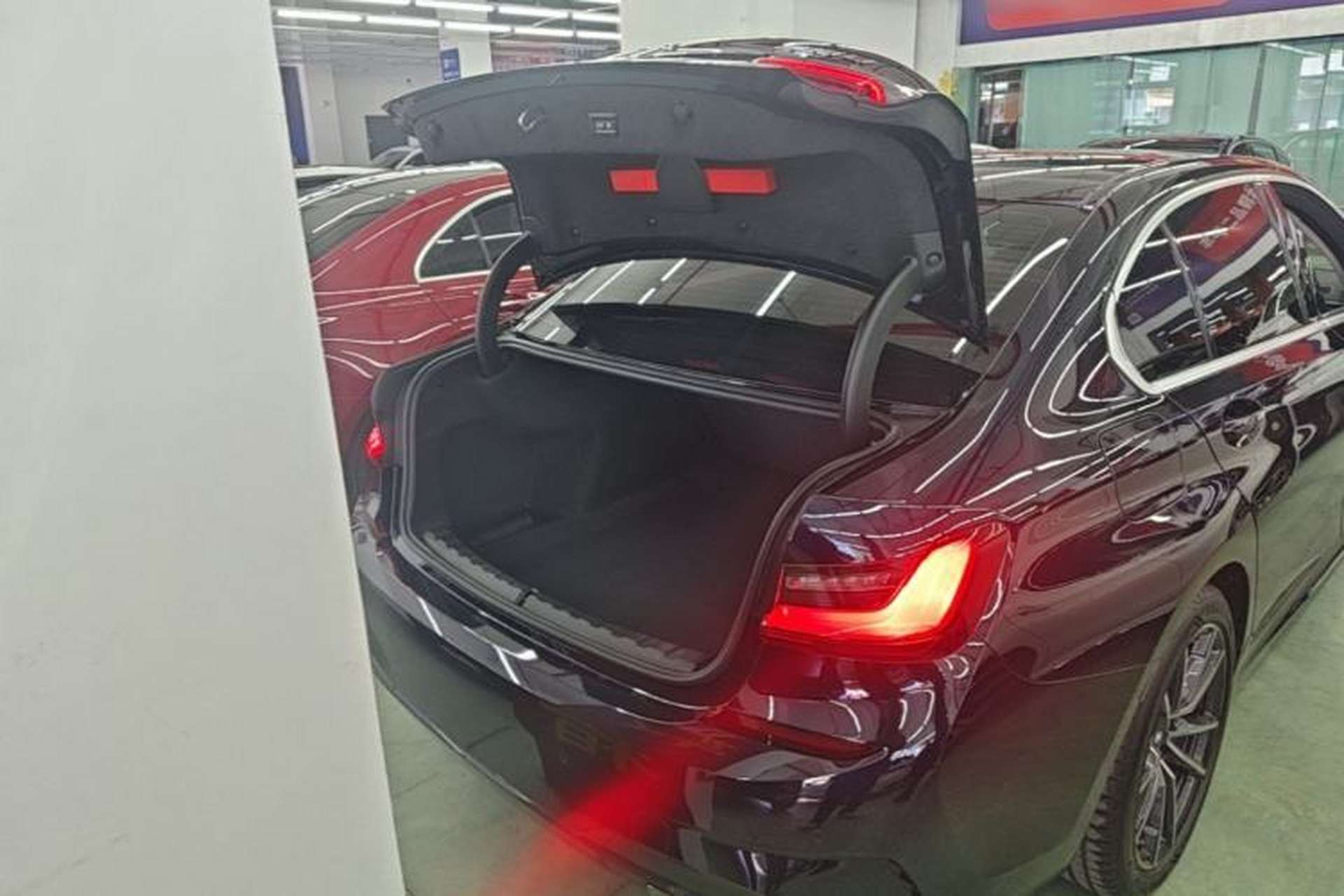 Used BMW 3 Series 2022 325Li M Sport Package Trunk