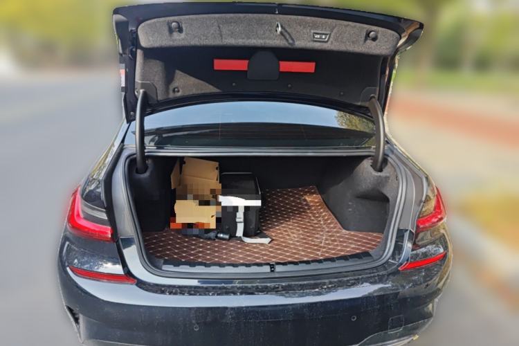 Used BMW 3 Series 2022 325Li M Sport Package Trunk