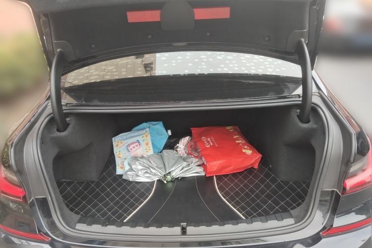 Used BMW 3 Series 2022 325Li M Sport Package Trunk