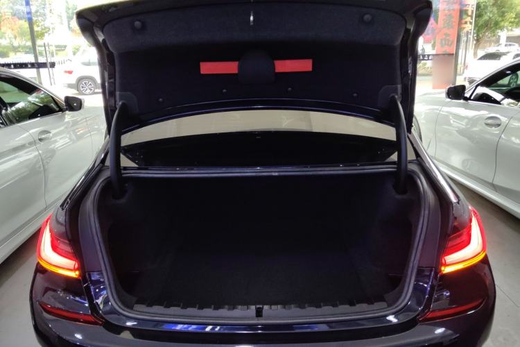 Used BMW 3 Series 2022 325i M Sport Package Trunk