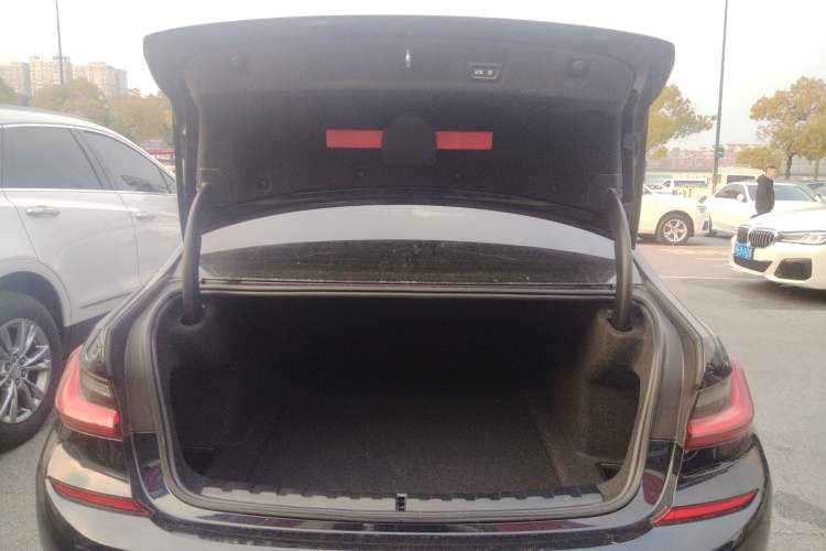 Used BMW 3 Series 2022 Restyled 325Li M Sport Night Edition Package Trunk