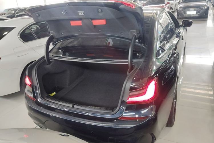 Used BMW 3 Series 2022 325Li M Sport Package Trunk