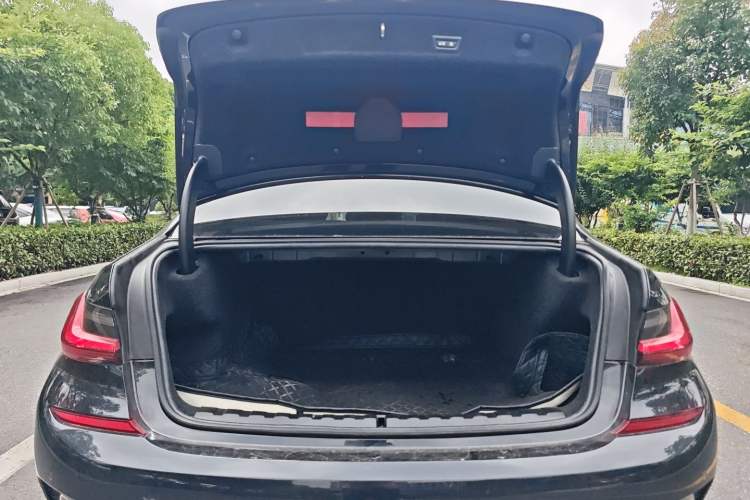 Used BMW 3 Series 2022 Updated 325Li M Sport Package Trunk