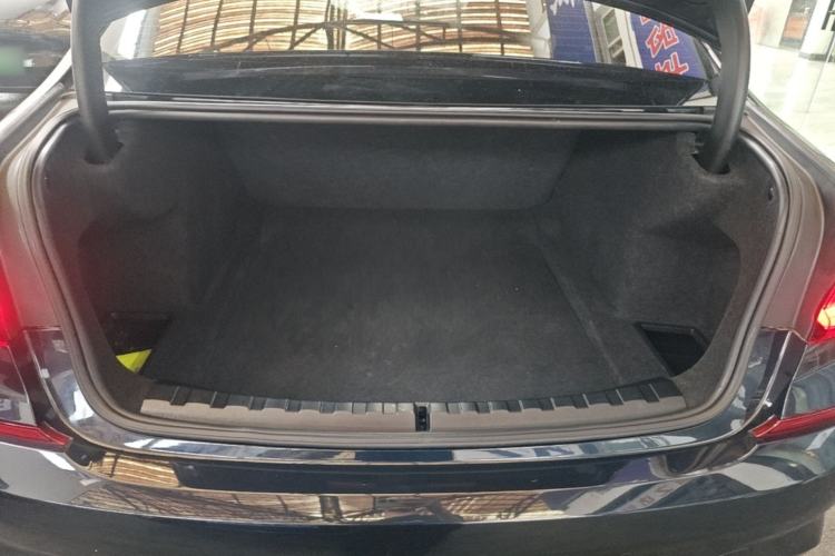 Used BMW 3 Series 2022 Revised 325i M Sport Night Edition Package Trunk