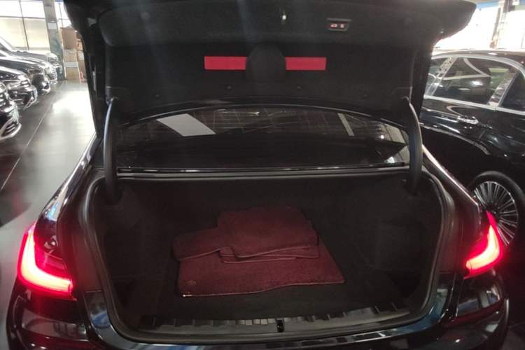 Used BMW 3 Series 2022 Updated 325Li M Sport Package Trunk