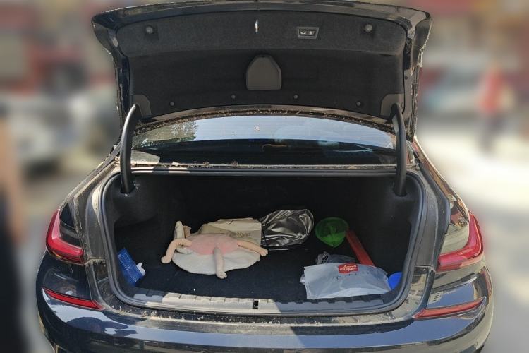 Used BMW 3 Series 2022 325Li M Sport Night Edition Package Trunk