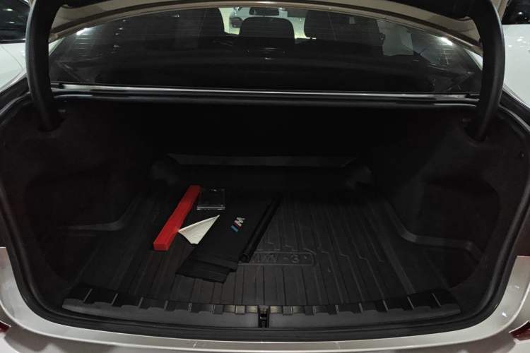 Used BMW 3 Series 2022 325Li M Sport Package Trunk