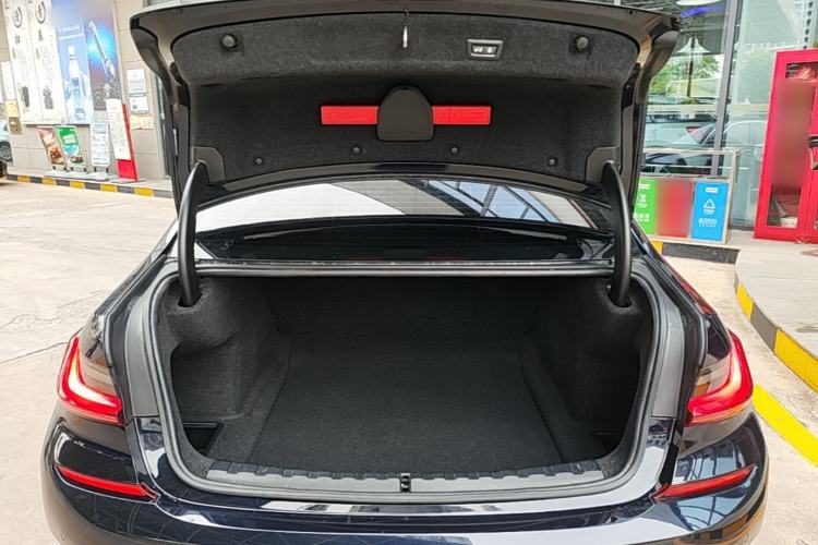 Used BMW 3 Series 2022 325Li M Sport Package Trunk