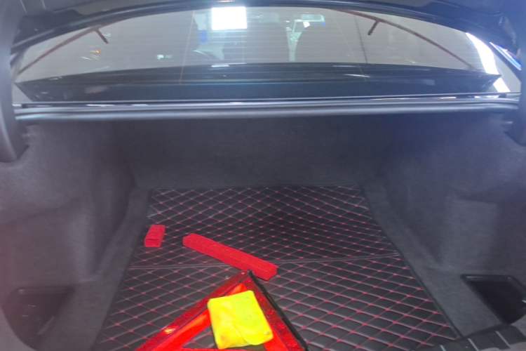 Used BMW 3 Series 2022 Revised 325i M Sport Night Edition Package Trunk