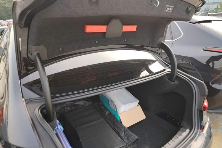 Used BMW 3 Series 2022 325Li M Sport Night Edition Package Trunk