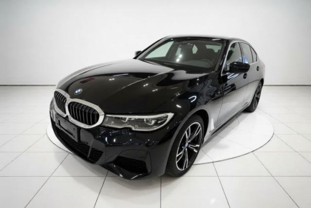 Ojetý BMW 3 Series 2022 Updated 325i M Sport Package