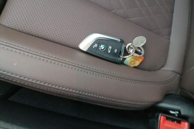 Used BMW 3 Series 2022 Updated 325Li M Sport Package Vehicle Key