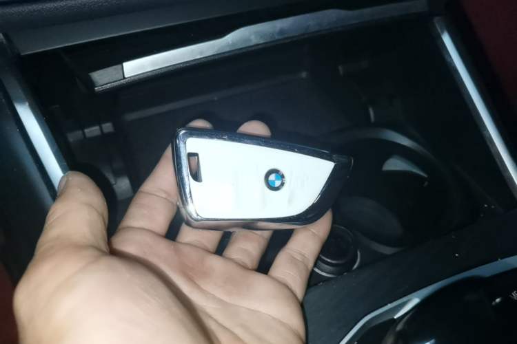 Used BMW 3 Series 2022 325i M Sport Package Vehicle Key