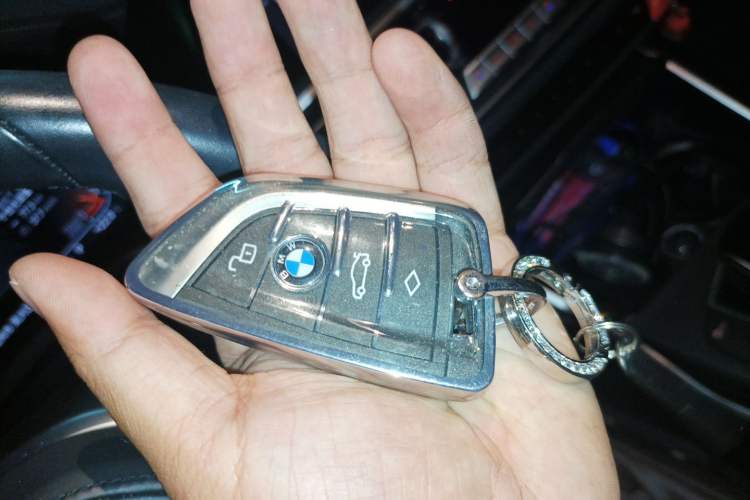 Used BMW 3 Series 2022 Updated 325i M Sport Package Vehicle Key