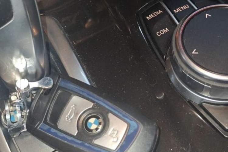 Used BMW 3 Series 2022 Updated 330i M Sport Night Edition Package Vehicle Key