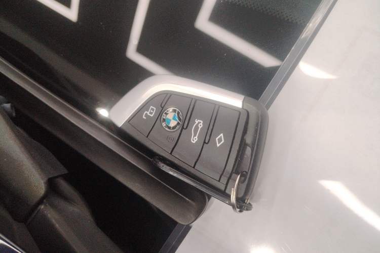 Used BMW 3 Series 2022 325Li M Sport Package Vehicle Key
