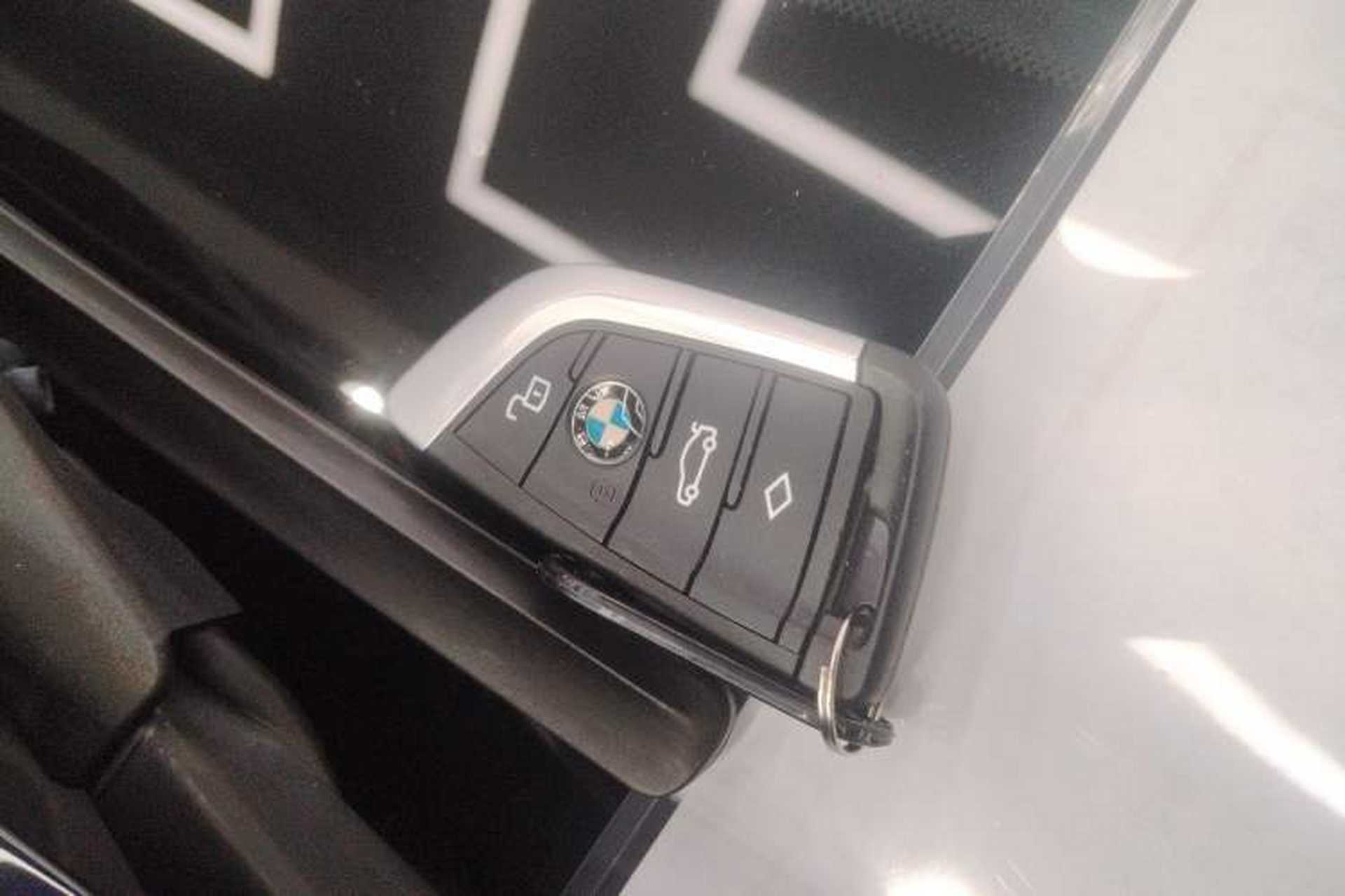 Used BMW 3 Series 2022 325Li M Sport Package Vehicle Key