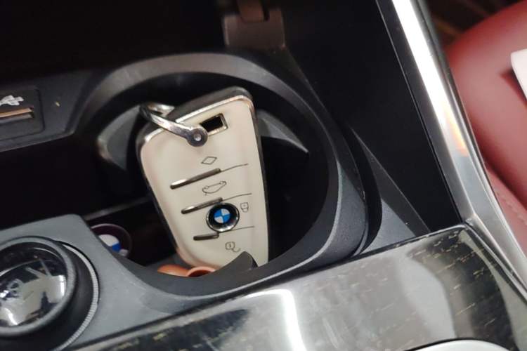Used BMW 3 Series 2022 325Li M Sport Package Vehicle Key