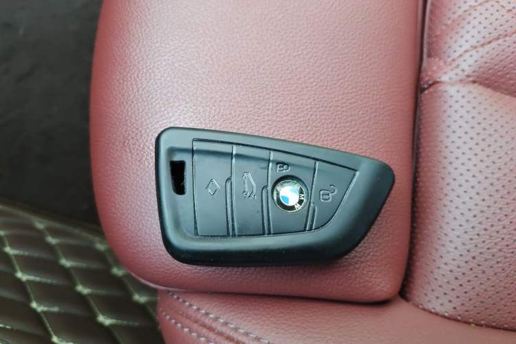 Used BMW 3 Series 2022 Restyled 325Li M Sport Night Edition Package Vehicle Key