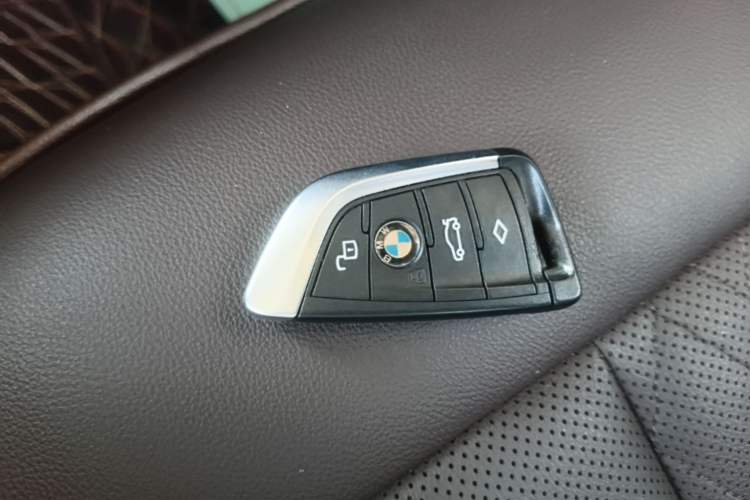 Used BMW 3 Series 2022 Updated 325Li M Sport Package Vehicle Key