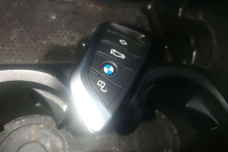 Used BMW 3 Series 2022 Restyled 320Li M Sport Package Vehicle Key