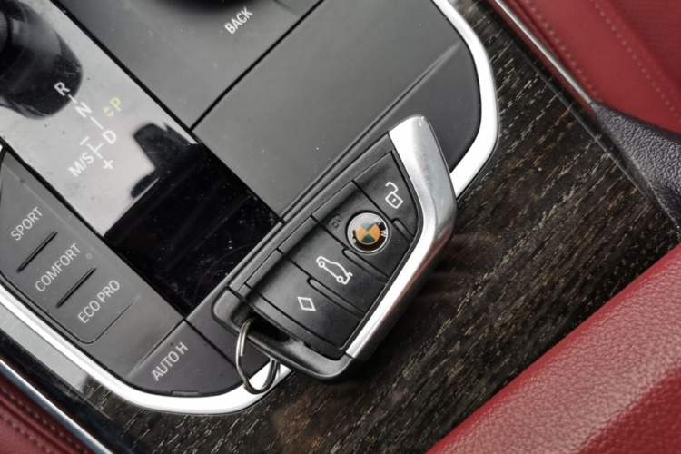 Used BMW 3 Series 2022 325Li M Sport Package Vehicle Key