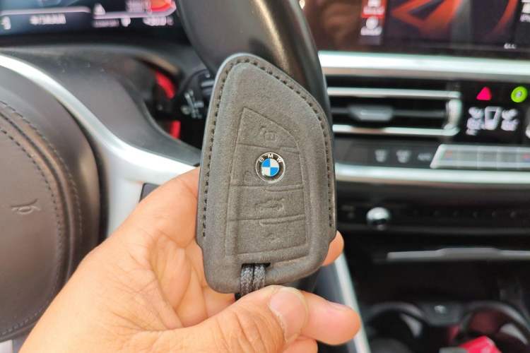 Used BMW 3 Series 2022 325Li M Sport Package Vehicle Key