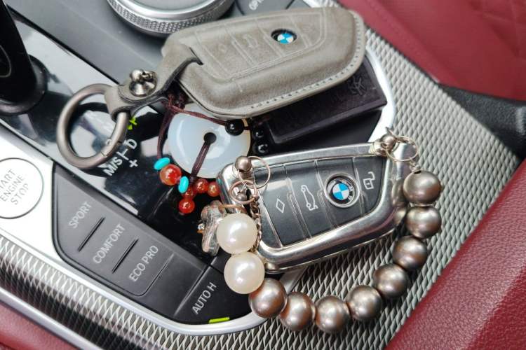 Used BMW 3 Series 2022 Restyled 330Li xDrive M Sport Night Edition Package Vehicle Key