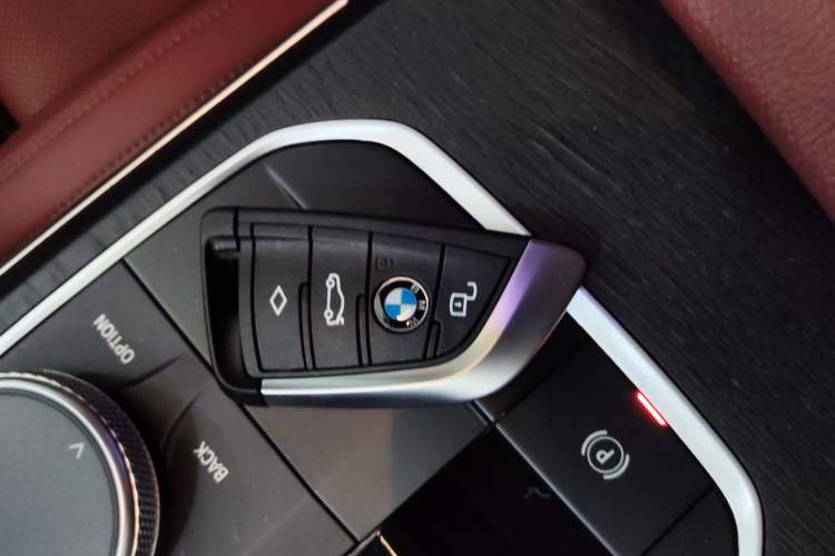 Used BMW 3 Series 2022 325i M Sport Package Vehicle Key