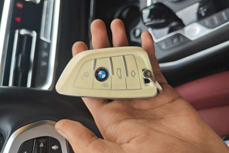 Used BMW 3 Series 2022 Updated 325i M Sport Package Vehicle Key
