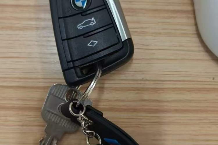 Used BMW 3 Series 2022 325Li M Sport Package Vehicle Key
