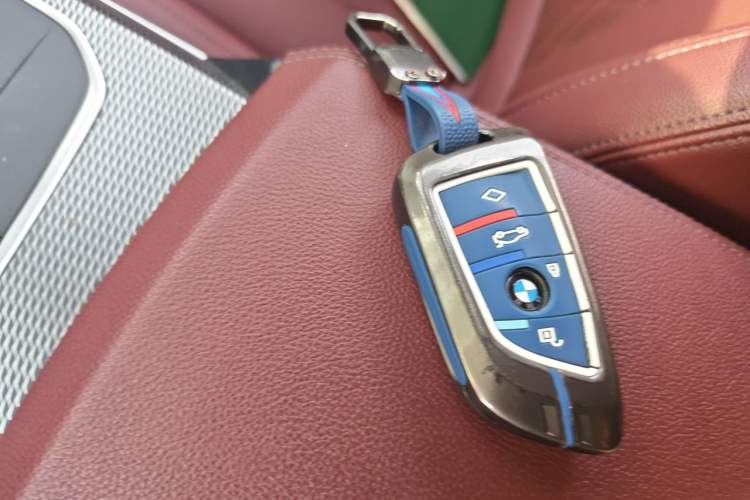 Used BMW 3 Series 2022 330Li xDrive M Sport Night Edition Package Vehicle Key