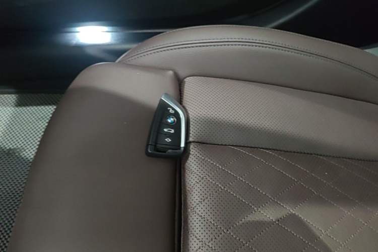 Used BMW 3 Series 2022 325Li M Sport Night Edition Package Vehicle Key