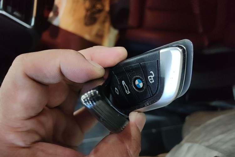 Used BMW 3 Series 2022 Updated 325Li M Sport Package Vehicle Key