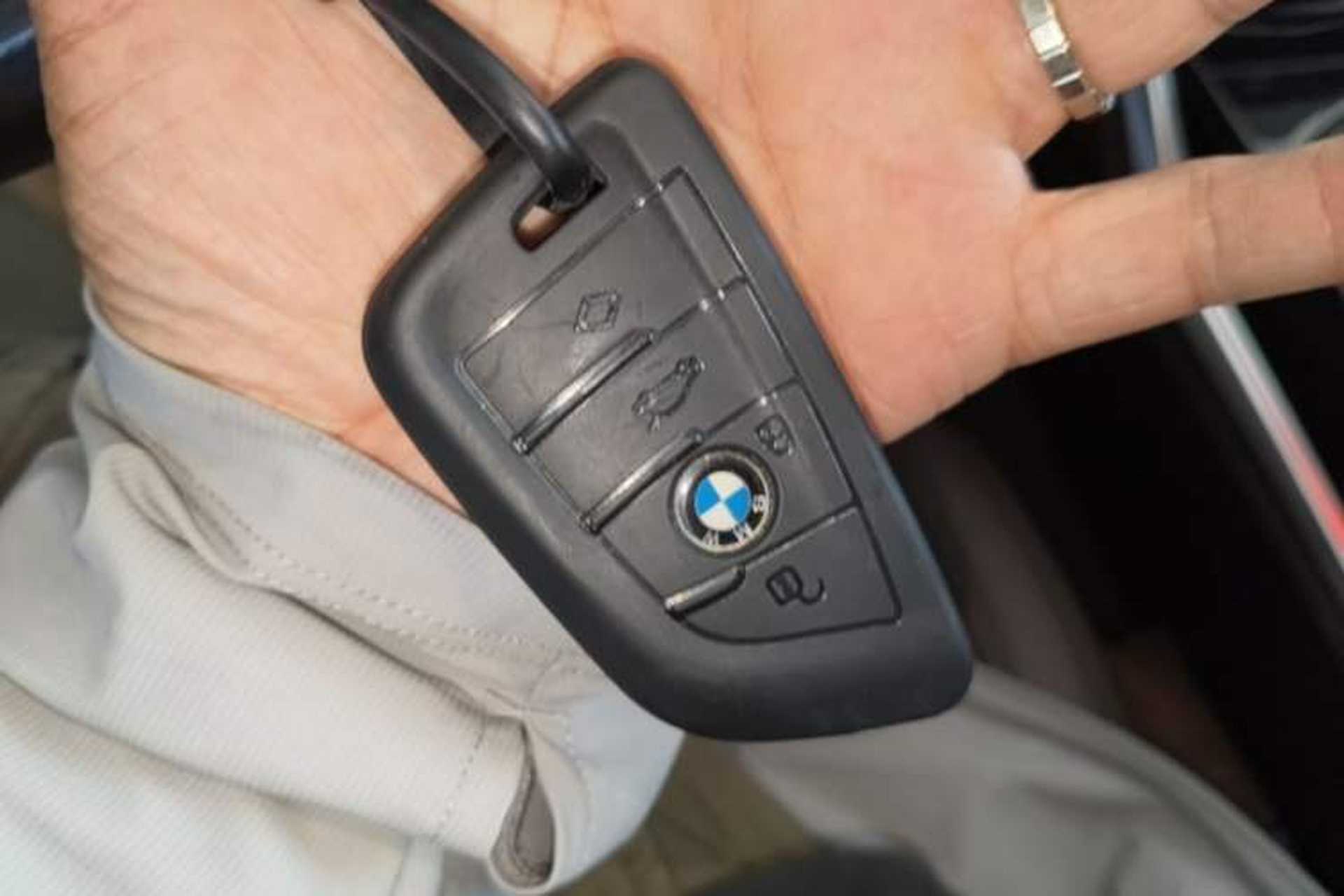 Used BMW 3 Series 2022 Restyled 320Li M Sport Package Vehicle Key
