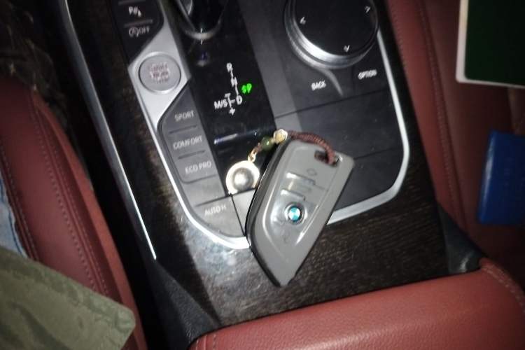 Used BMW 3 Series 2022 325Li M Sport Package Vehicle Key