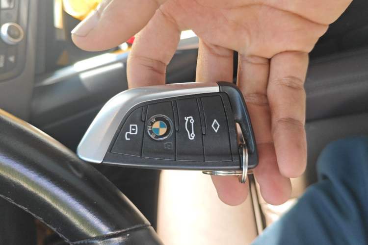 Used BMW 3 Series 2022 325i M Sport Package Vehicle Key