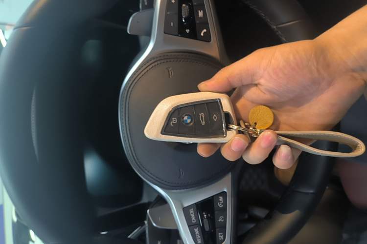 Used BMW 3 Series 2022 325i M Sport Night Edition Package Vehicle Key