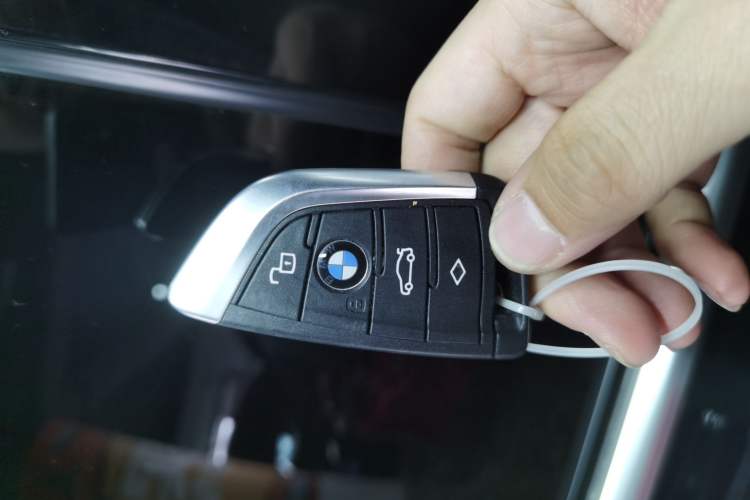 Used BMW 3 Series 2022 325Li M Sport Package Vehicle Key