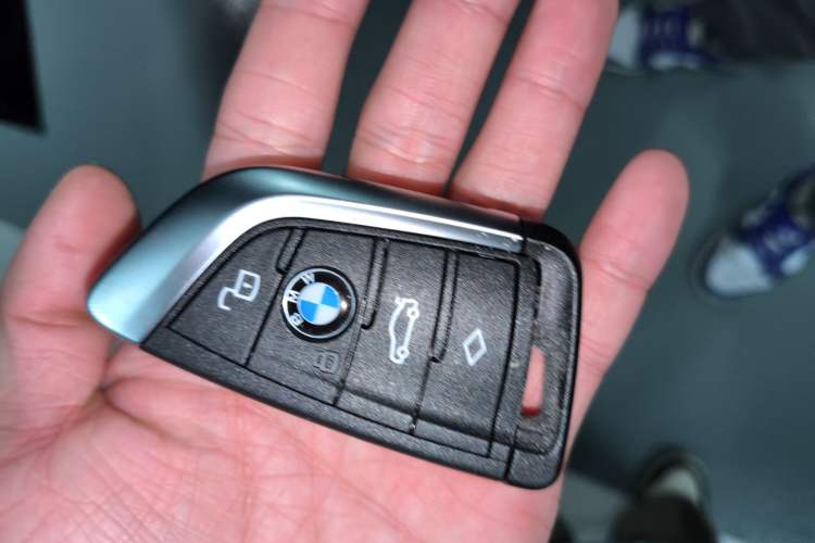 Used BMW 3 Series 2022 Updated 325Li M Sport Package Vehicle Key