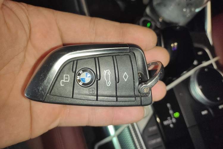 Used BMW 3 Series 2022 Updated 325i M Sport Package Vehicle Key