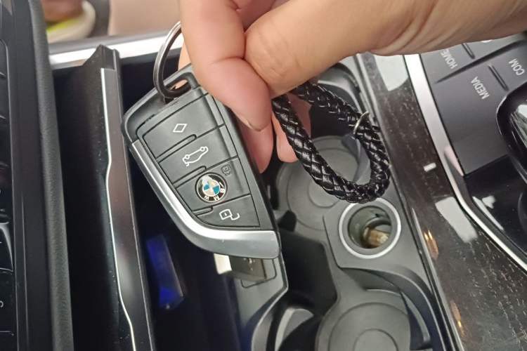 Used BMW 3 Series 2022 Updated 325Li M Sport Package Vehicle Key