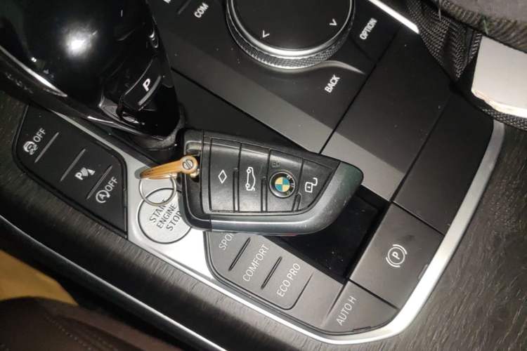 Used BMW 3 Series 2022 Updated 325i M Sport Package Vehicle Key