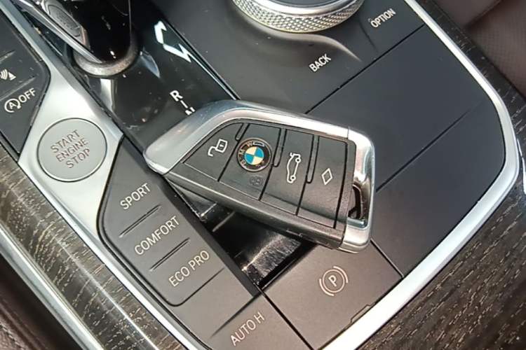 Used BMW 3 Series 2022 325Li M Sport Package Vehicle Key