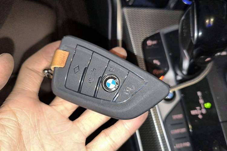 Used BMW 3 Series 2022 325Li M Sport Night Edition Package Vehicle Key