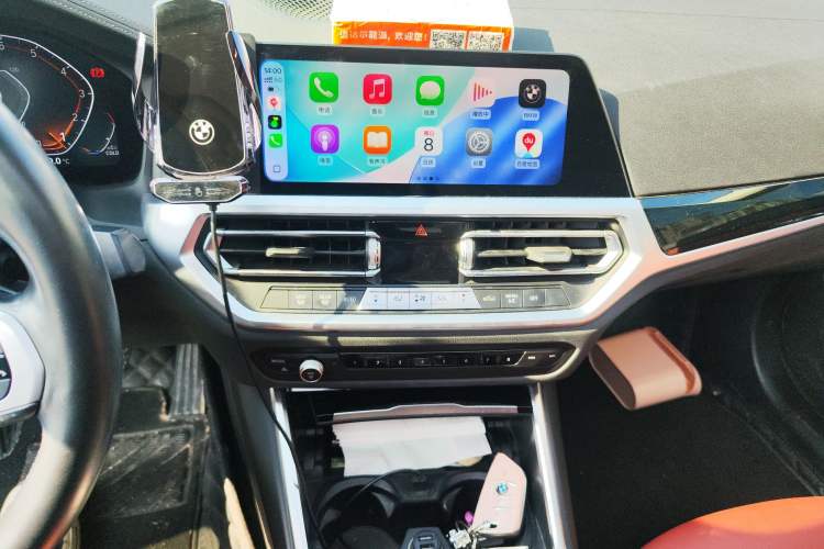 Used BMW 3 Series 2022 320Li M Sport Package Audio And AC Panel
