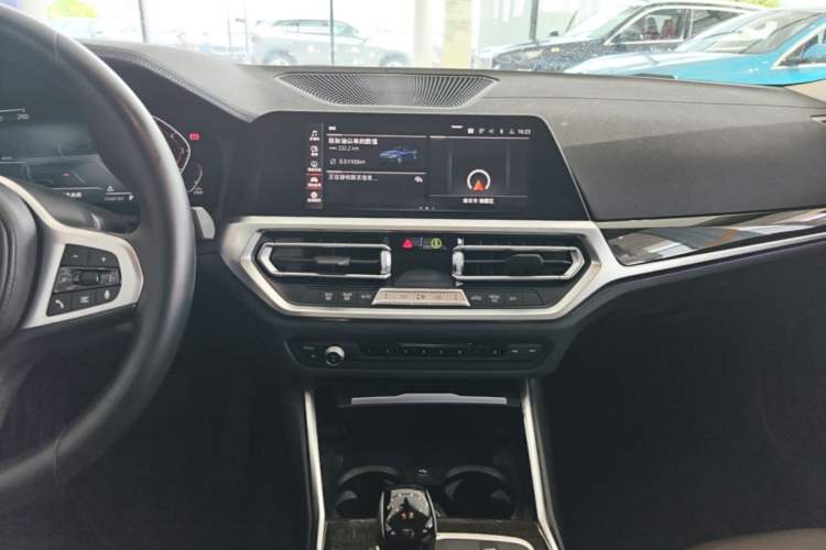 Used BMW 3 Series 2022 325Li M Sport Package Audio And AC Panel